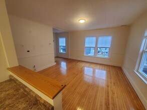 68 Nahant Ave, Unit 2 in Boston, MA - Building Photo - Building Photo