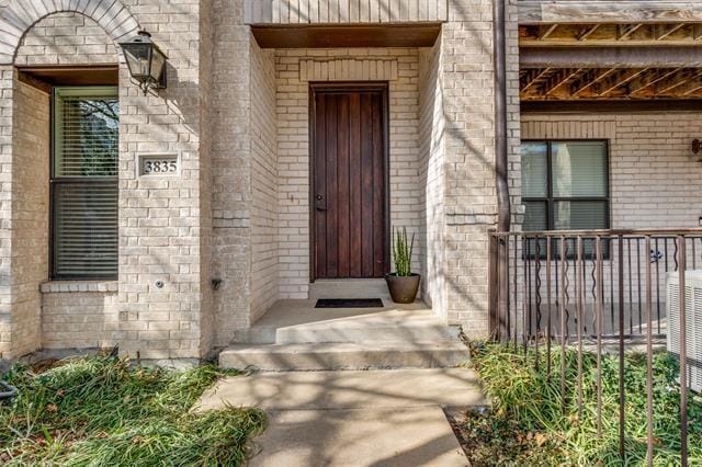 3835 Cole Ave in Dallas, TX - Building Photo - Building Photo