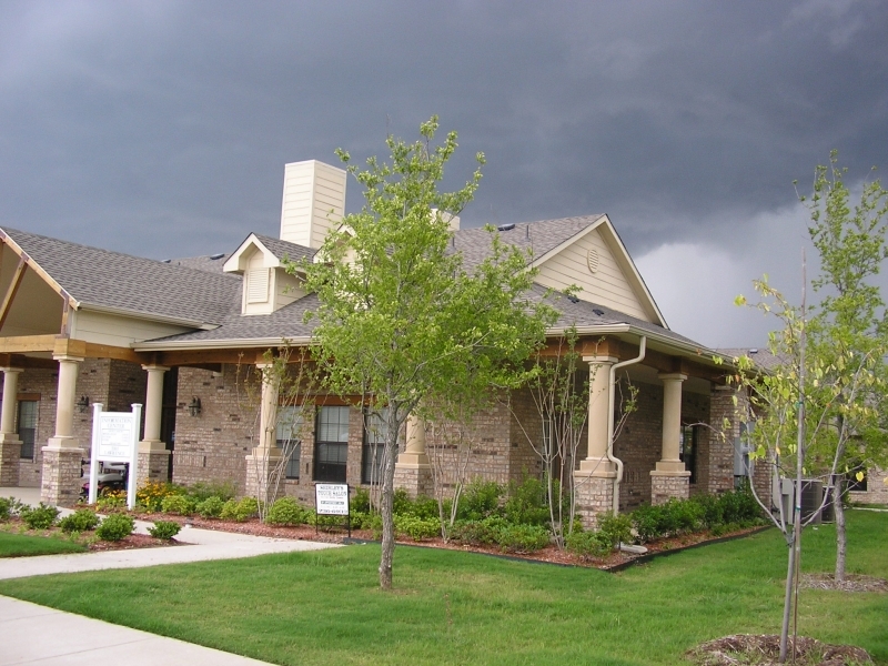 Summit Senior Village in Gainesville, TX - Building Photo