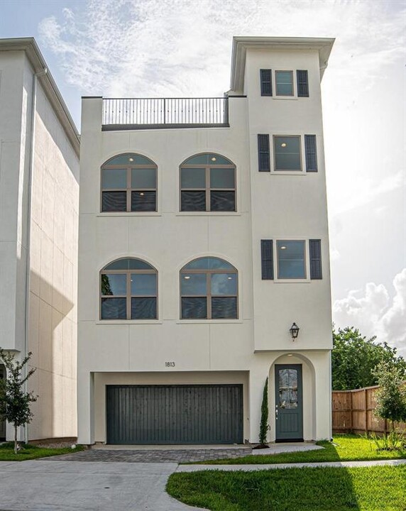 1813 Goliad St in Houston, TX - Building Photo