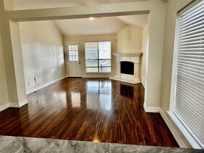 property at 3718 Winmont Ct