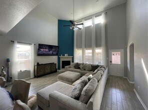 11647 Abby Ridge Way in Houston, TX - Foto de edificio - Building Photo