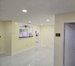 2430 NW 83rd Way in Sunrise, FL - Building Photo - Building Photo