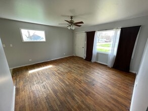 3 Bedroom Home in Covington, IN - Building Photo - Building Photo
