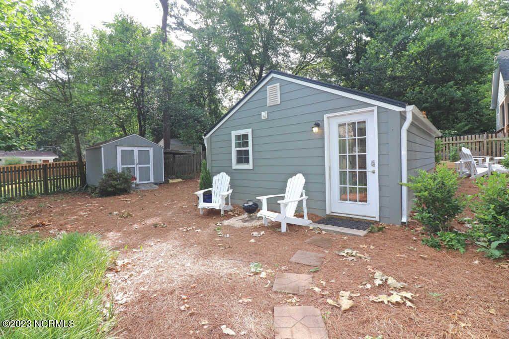 325 E Vermont Ave-Unit -A in Southern Pines, NC - Building Photo