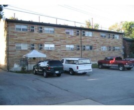 1868 Augusta Dr in Lexington, KY - Building Photo - Building Photo