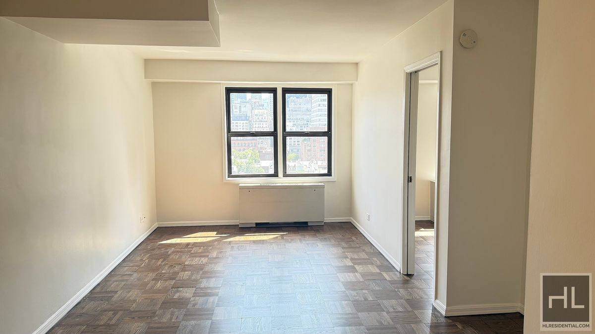 EAST 63 STREET in New York, NY - Building Photo