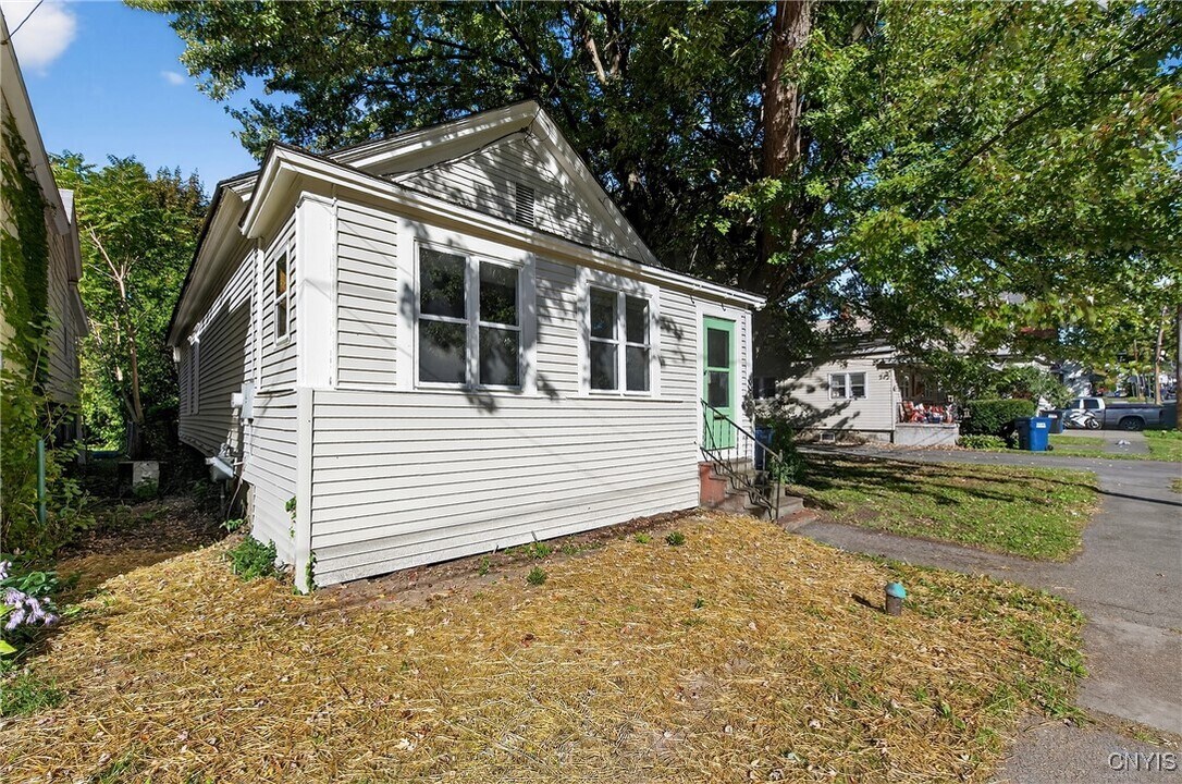 127 Wall St in Syracuse, NY - Building Photo