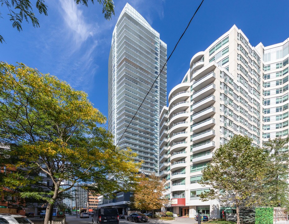 The Madison in Toronto, ON - Building Photo