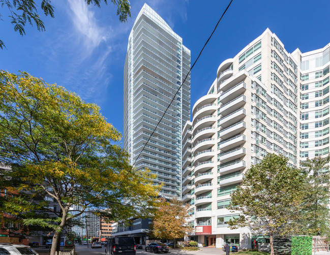The Madison in Toronto, ON - Building Photo - Primary Photo