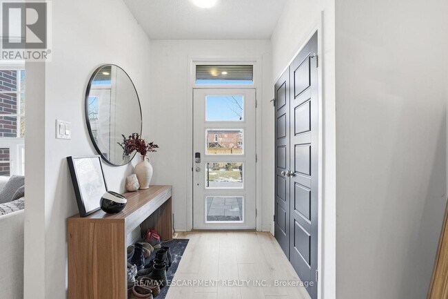 12 Blanshard St in Hamilton, ON - Building Photo - Building Photo