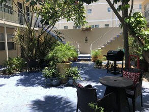 425 2nd St N-Unit -21 in St. Petersburg, FL - Building Photo - Building Photo