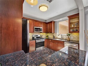 11280 La Maida St in Los Angeles, CA - Building Photo - Building Photo