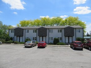 827 Elmer Ave in Fort Wayne, IN - Foto de edificio - Building Photo