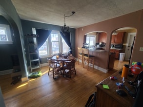 2583 S Burrell St, Unit Upper Unit in Milwaukee, WI - Building Photo - Building Photo