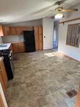 265 Sarah Fern Ct in Lapeer, MI - Building Photo - Building Photo