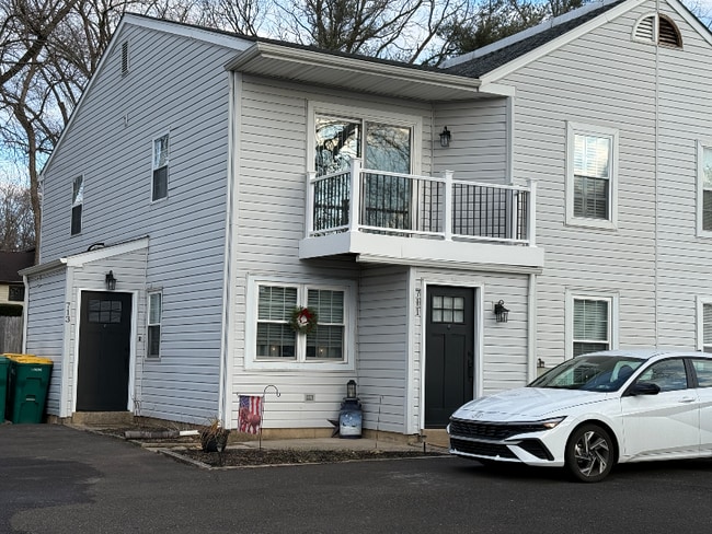 713 Timber Ln in Langhorne, PA - Building Photo - Building Photo