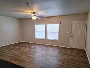 1 Vista del Rio St in Rio Communities, NM - Building Photo - Building Photo