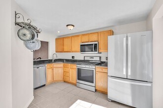 7 Deer Path in Maynard, MA - Building Photo - Building Photo