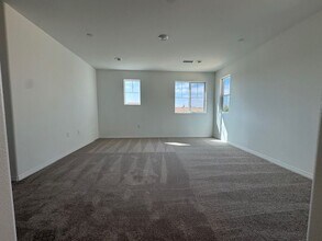 36886 Cascina Ln in Beaumont, CA - Building Photo - Building Photo
