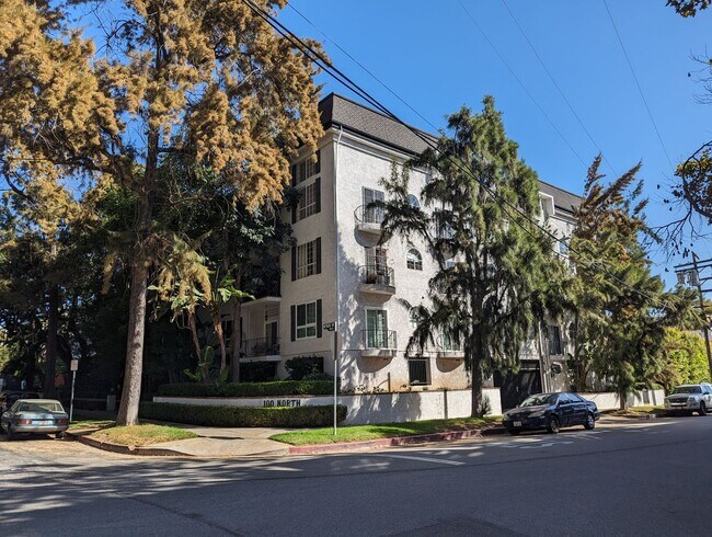 property at 100 N Wetherly Dr