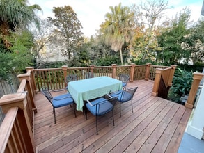 6021 Coliseum St in New Orleans, LA - Foto de edificio - Building Photo