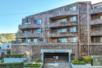 525 Monte Vista Ave in Oakland, CA - Building Photo - Building Photo