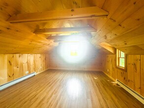 175 Palmer Ct in Shelburne, VT - Foto de edificio - Building Photo