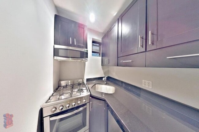 property at 230 E 32nd St