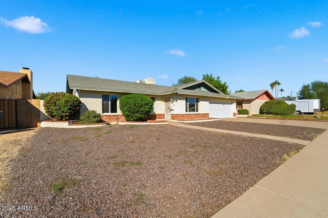 1644 E Broadmor Dr in Tempe, AZ - Building Photo - Building Photo