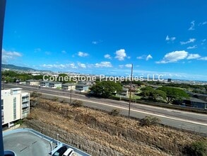 3045 Ala Napuaa Pl in Honolulu, HI - Building Photo - Building Photo