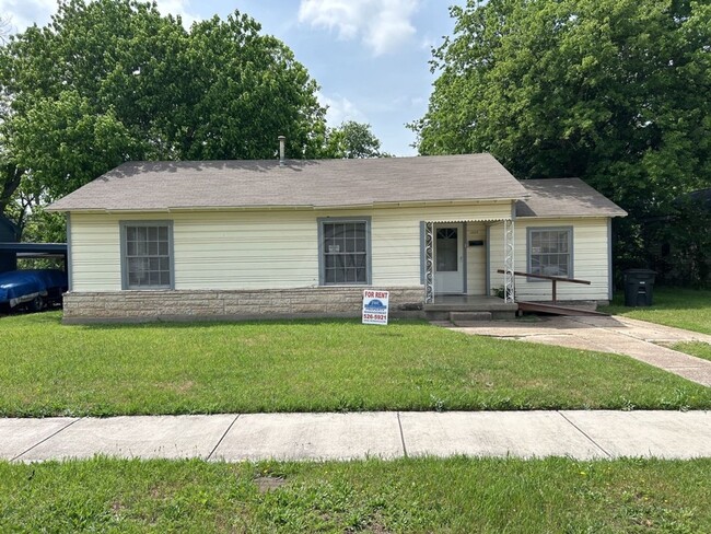 property at 1009 Alexander St