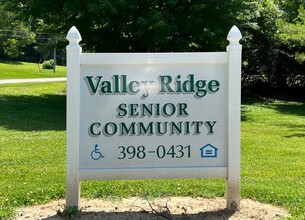 Valley Ridge Senior Apartments in Caseyville, IL - Building Photo - Building Photo