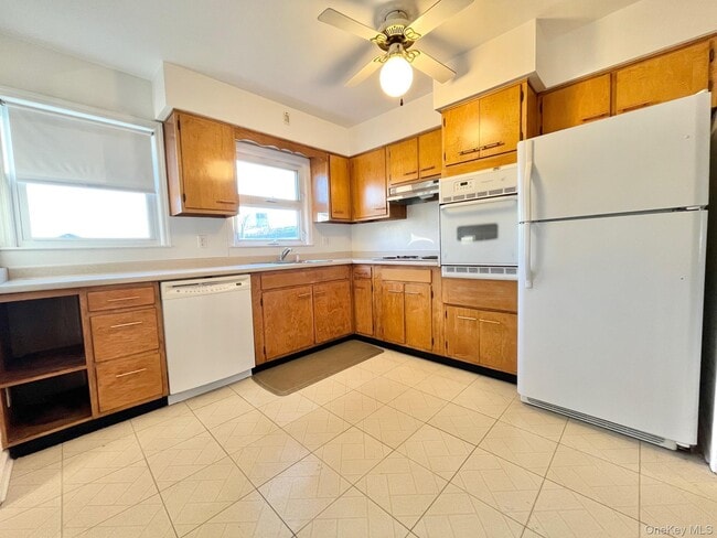 property at 500 Ellendale Ave