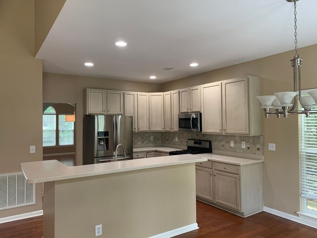 9236 Hickory Tree Ln in Charlotte, NC - Building Photo - Building Photo