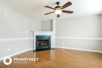 206 S Eastwood Dr in Benson, NC - Building Photo - Building Photo
