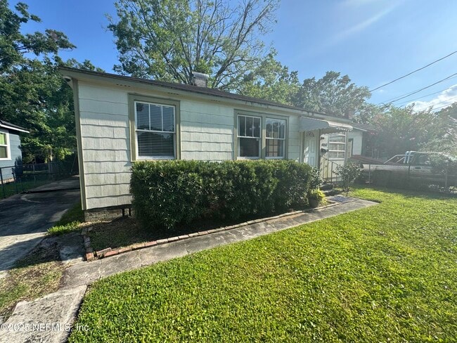 4050 Dellwood Ave in Jacksonville, FL - Building Photo - Building Photo