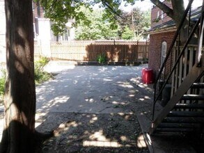 318 E University Pky in Baltimore, MD - Foto de edificio - Building Photo