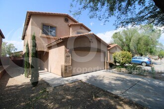 7531 E Majestic Palm Ln in Tucson, AZ - Building Photo - Building Photo