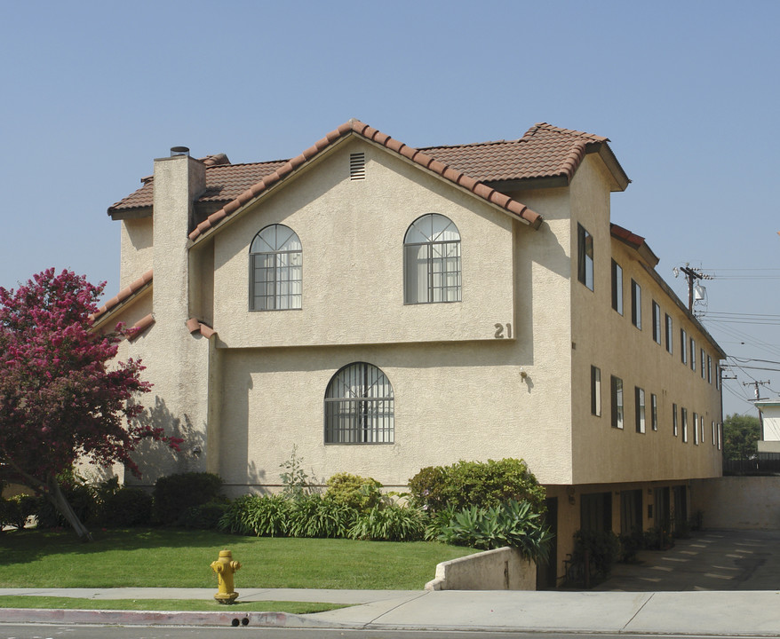 21 N 4th St in Alhambra, CA - Building Photo