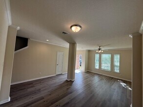 1402 Green Highland Dr in Spring, TX - Building Photo - Building Photo