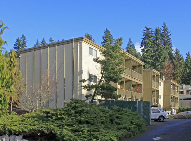 Redmond Crest Apartments in Redmond, WA - Building Photo - Building Photo