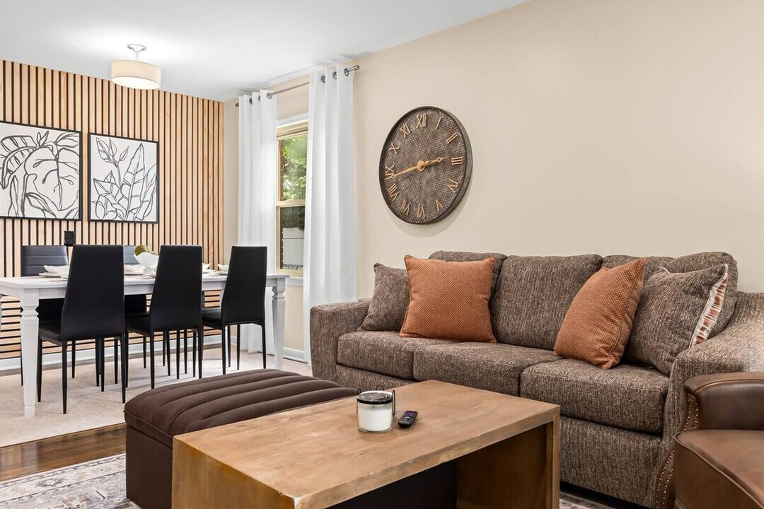 28232 Floral St in Roseville, MI - Building Photo