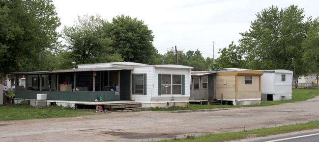 Chuck's Mobile Home Park in Indianapolis, IN - Building Photo - Building Photo