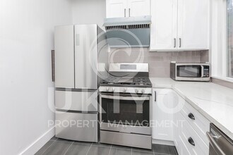 3827 West St in Oakland, CA - Building Photo - Building Photo