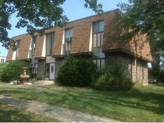 372 Pierson St in Crystal Lake, IL - Building Photo