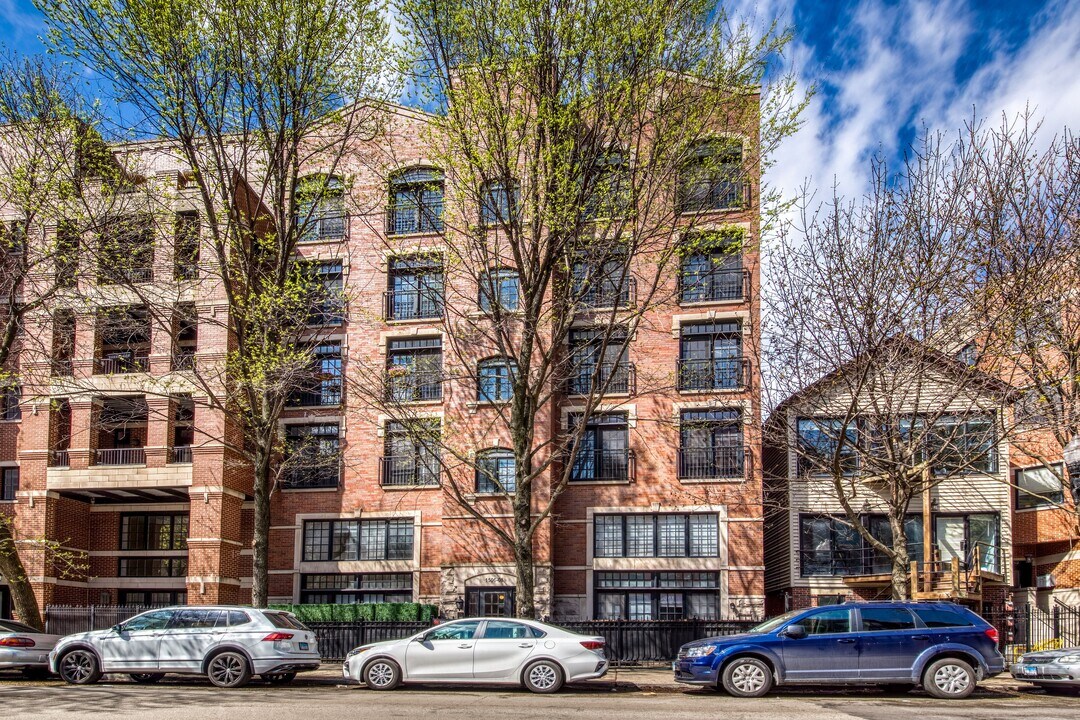 1506 N Sedgwick St, Unit 3S in Chicago, IL - Foto de edificio