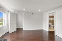 1616 Fairmount Ave photo'