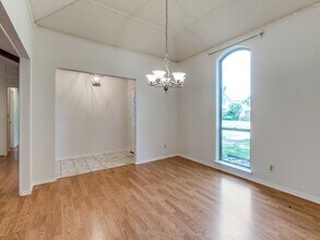 207 Hemlock Dr in Richardson, TX - Building Photo - Building Photo