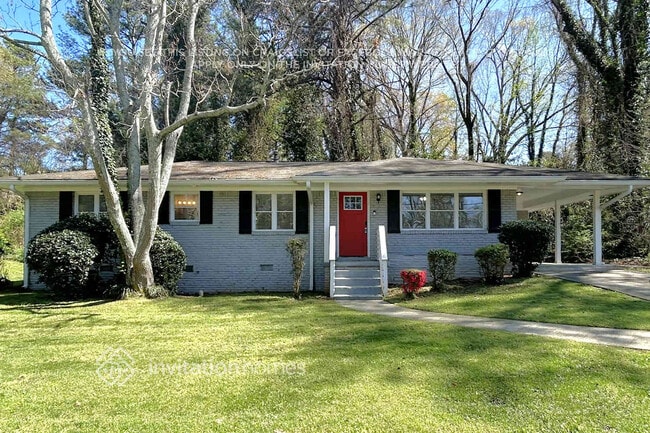 property at 2365 Shamrock Dr